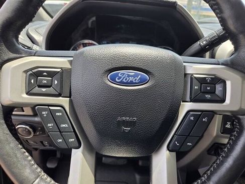 Used 2019 Ford F250 Lariat w/ Lariat Ultimate Package AWD/4WD image 14