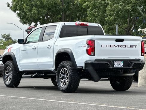 Used 2024 Chevrolet Colorado ZR2 AWD/4WD image 6