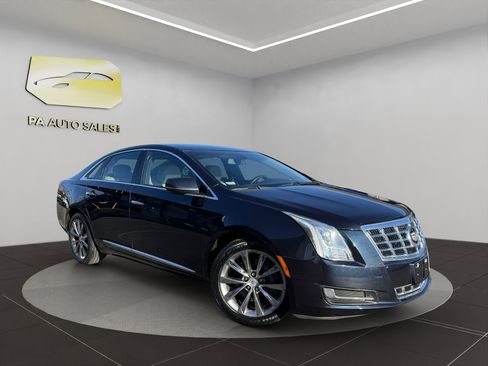 Used 2013 Cadillac XTS image 1