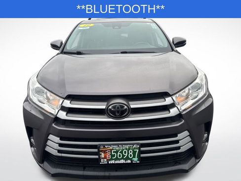 Used 2019 Toyota Highlander Plus image 2