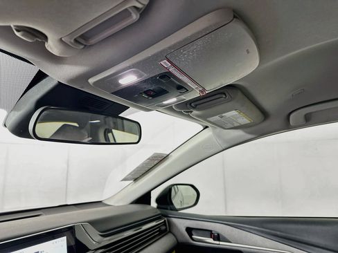 Used 2025 Toyota Camry LE FWD image 18