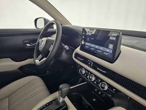 Used 2027 Honda HR-V EX-L image 11
