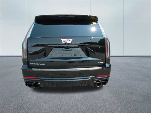Used 2026 Cadillac Escalade V AWD/4WD image 4