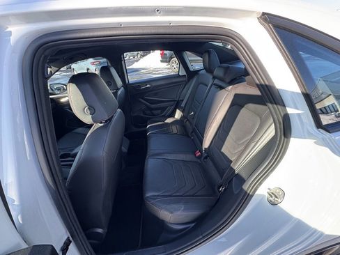 Used 2021 Volkswagen Jetta GLI Autobahn image 11