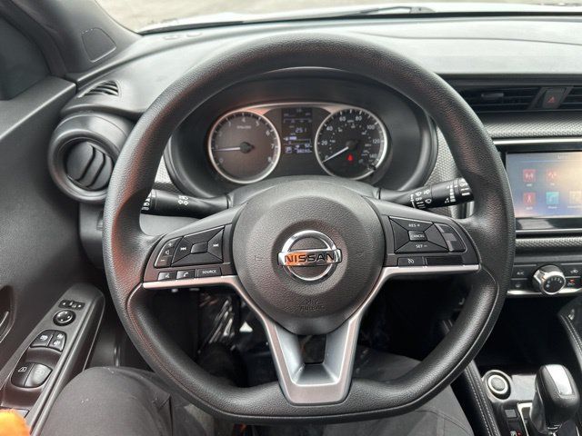Used 2019 Nissan Kicks S FWD image 22