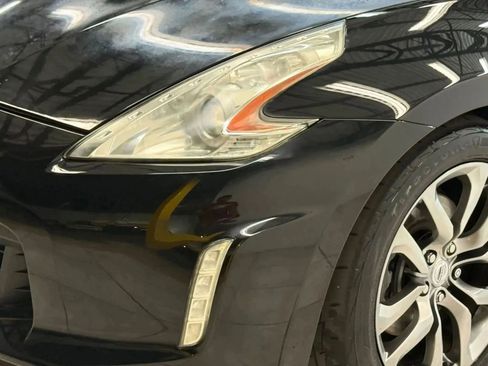 Used 2014 Nissan 370Z Touring image 4
