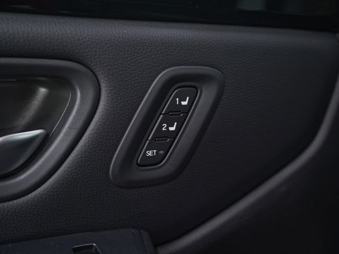 Used 2024 Honda Pilot Touring image 26