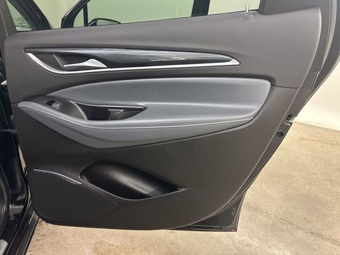 Used 2020 Buick Enclave Essence w/ Sport Touring Edition image 23