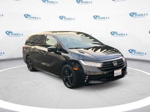 Used 2023 Honda Odyssey Sport image 7