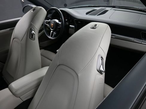 Certified 2017 Porsche 911 Carrera image 25