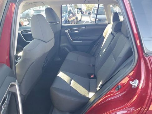 Used 2021 Toyota RAV4 XLE image 11