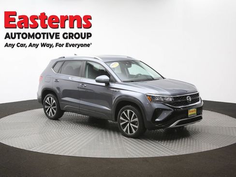 Used 2022 Volkswagen Taos SE FWD image 46