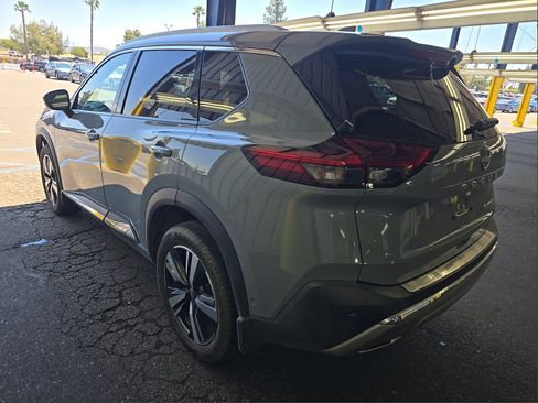 Used 2023 Nissan Rogue Platinum w/ Platinum Premium Package FWD image 4