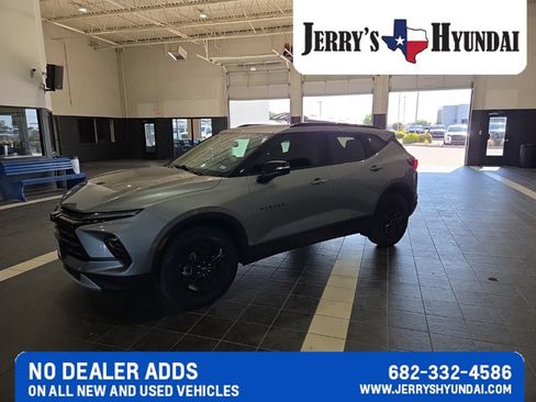 Used 2024 Chevrolet Blazer LT w/ Midnight/Sport Edition FWD image 1