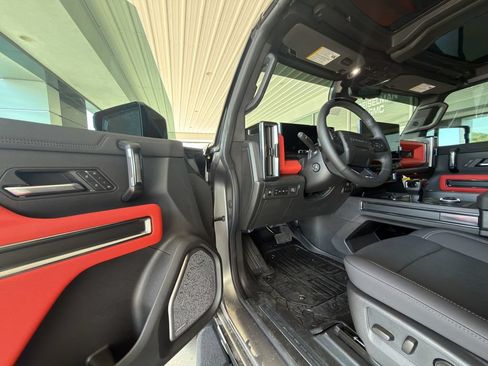 New 2026 GMC Hummer EV 3X w/ Carbon Fiber Edition Package AWD/4WD image 16
