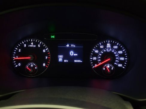 Used 2019 Kia Sorento FWD image 23