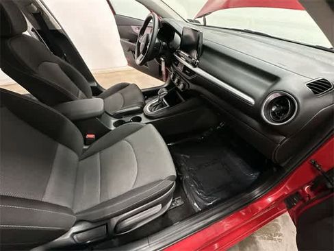 Used 2023 Kia Forte LXS image 19