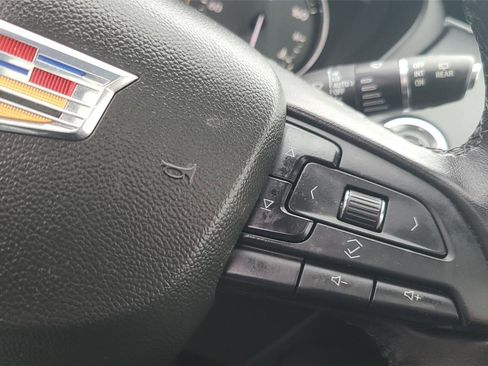 Used 2019 Cadillac XT4 Premium Luxury AWD/4WD image 18
