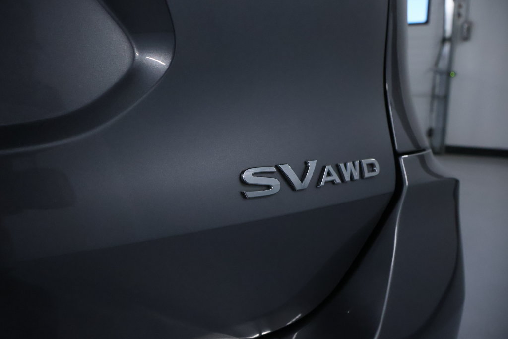 Used 2019 Nissan Rogue SV AWD/4WD image 11