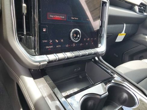 New 2026 GMC Yukon XL Elevation w/ Elevation Premium Package AWD/4WD image 23