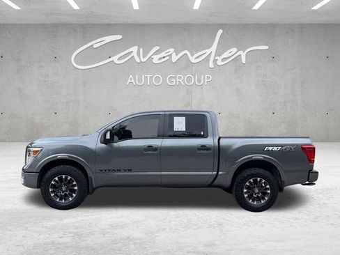 Used 2018 Nissan Titan PRO-4X w/ Pro-4x Convenience Package AWD/4WD image 16