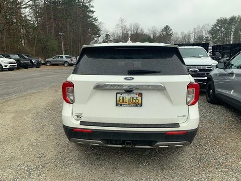 Used 2020 Ford Explorer XLT w/ Equipment Group 202A image 24
