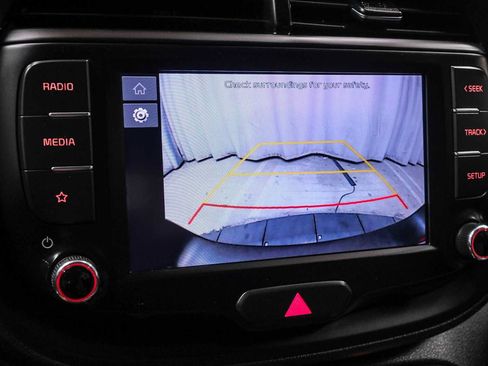Used 2022 Kia Soul LX FWD image 28