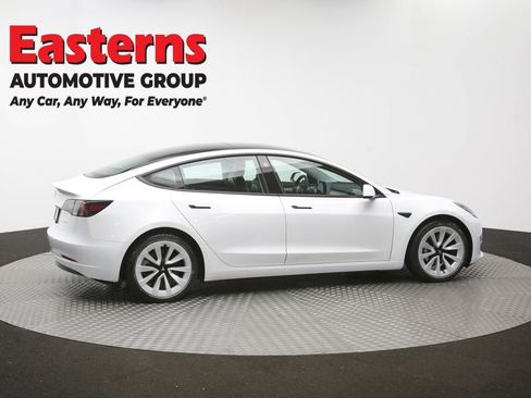 Used 2022 Tesla Model 3 Long Range AWD/4WD image 38