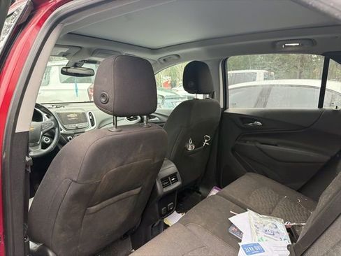 Used 2018 Chevrolet Equinox LT w/ Sun & Infotainment Package image 27