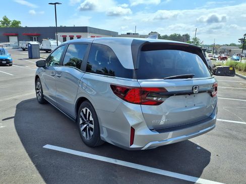 Used 2025 Honda Odyssey EX-L image 32