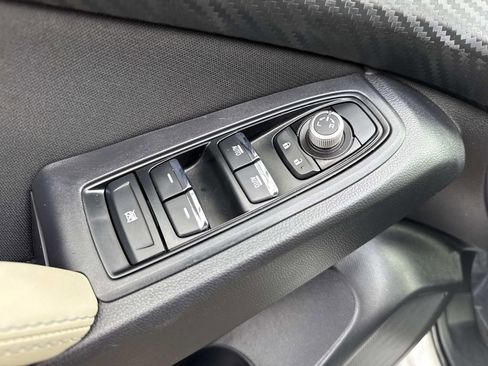 Used 2025 Subaru Ascent Premium w/ Premium Package image 21