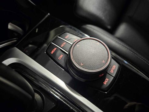 Used 2021 BMW X3 xDrive30e w/ Premium Package image 26