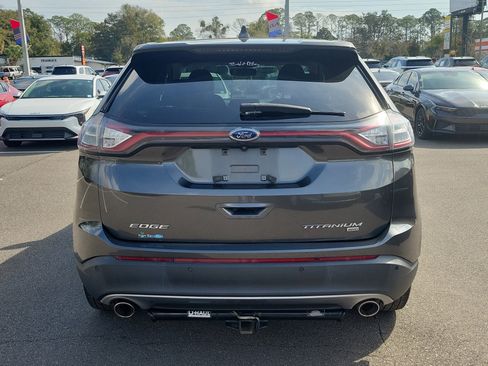 Used 2018 Ford Edge Titanium image 5