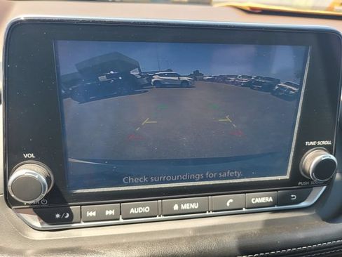 Certified 2023 Nissan Rogue SV FWD image 21
