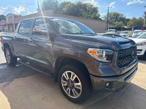 Used 2021 Toyota Tundra Platinum AWD/4WD image 4