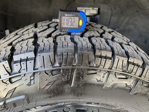Used 2024 Jeep Grand Cherokee L Altitude AWD/4WD image 22