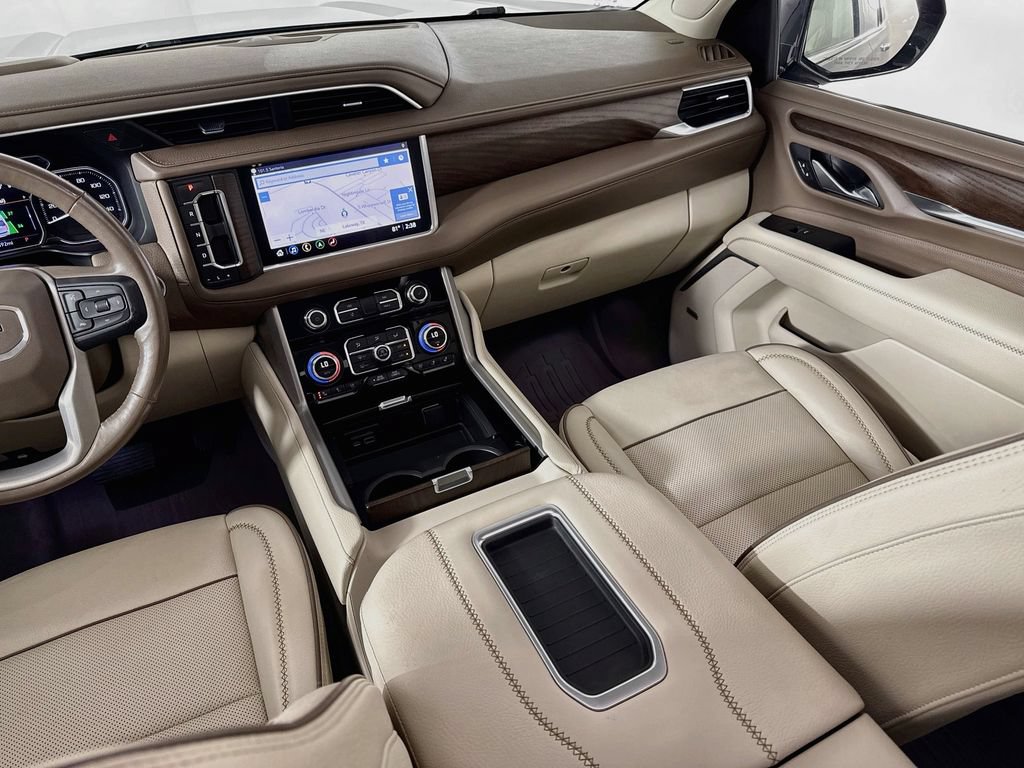 Used 2021 GMC Yukon Denali w/ Denali Ultimate Package AWD/4WD image 25