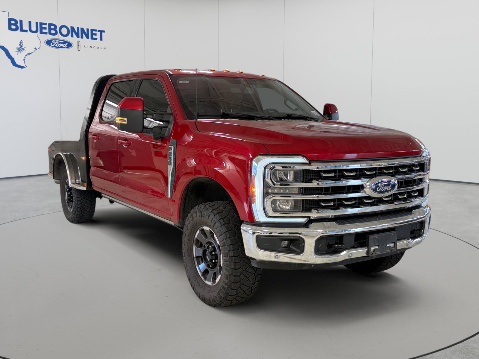 Used 2023 Ford F250 Lariat w/ Lariat Ultimate Package AWD/4WD image 3