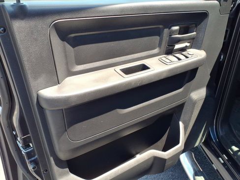 Used 2015 RAM 1500 Express AWD/4WD image 10