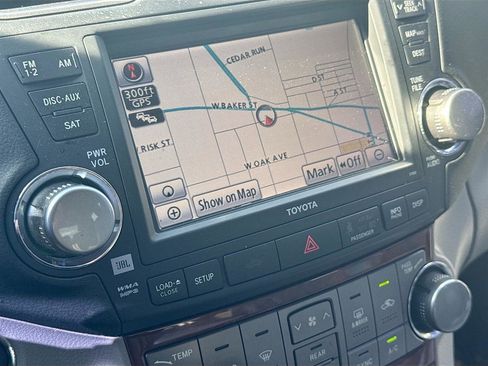 Used 2012 Toyota Highlander Limited w/ Tow Pkg image 12