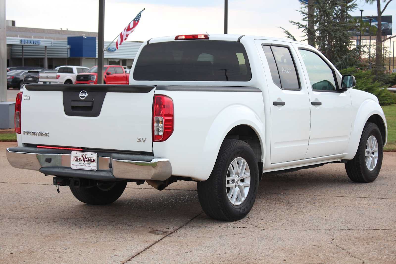Used 2019 Nissan Frontier SV RWD image 12