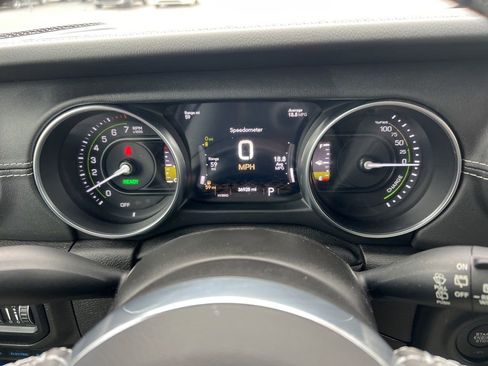 Used 2021 Jeep Wrangler Unlimited Sahara image 19