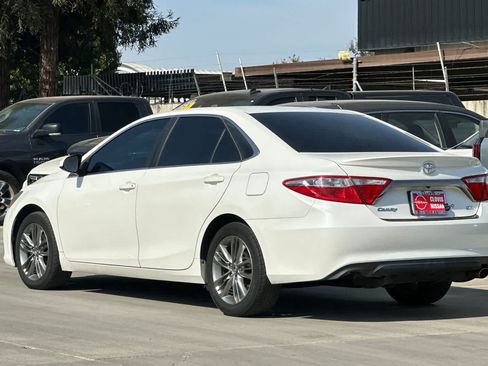 Used 2016 Toyota Camry SE FWD image 7