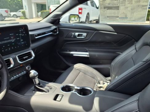 New 2025 Ford Mustang Premium image 9