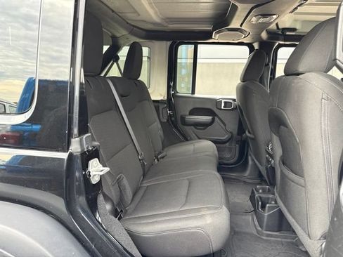 Used 2022 Jeep Wrangler Unlimited Sport AWD/4WD image 11