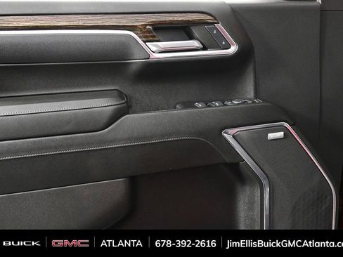 Used 2024 GMC Sierra 1500 Elevation w/ Elevation Premium Package image 7