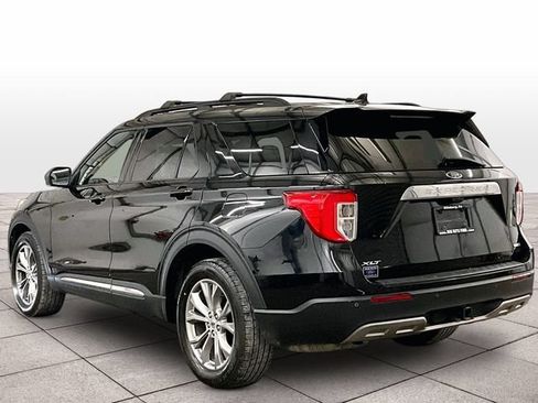 Used 2020 Ford Explorer XLT w/ Equipment Group 202A AWD/4WD image 10