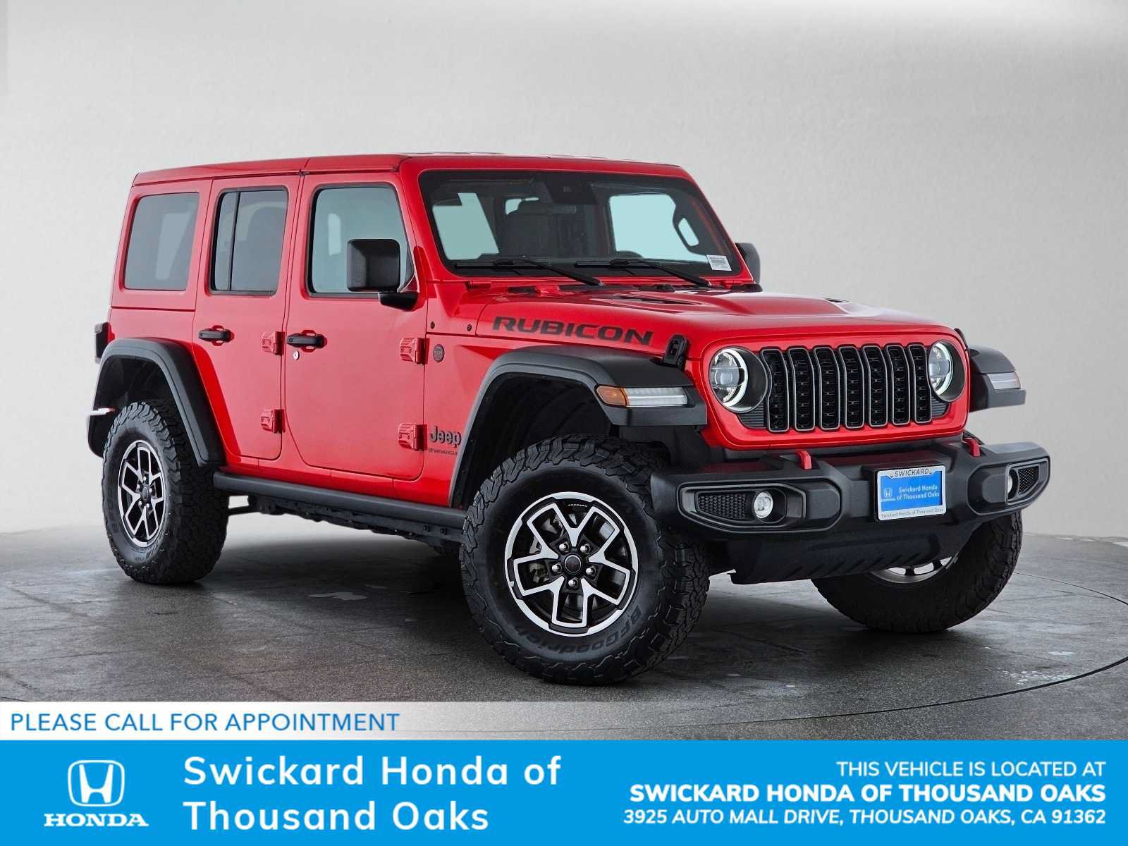 Used 2025 Jeep Wrangler Unlimited Rubicon AWD/4WD image 1