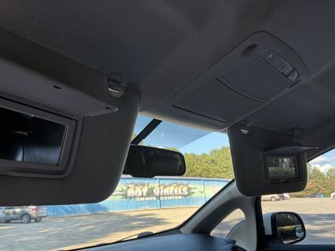 Used 2014 Nissan Leaf SV w/ Premium Package FWD image 39