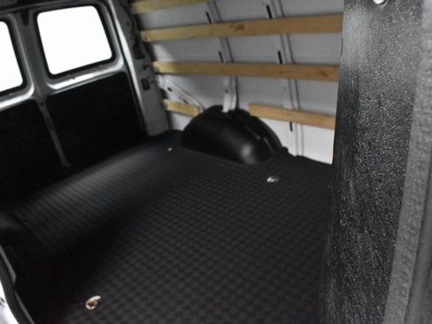 Used 2024 Chevrolet Express 2500 w/ Driver Convenience Package image 18